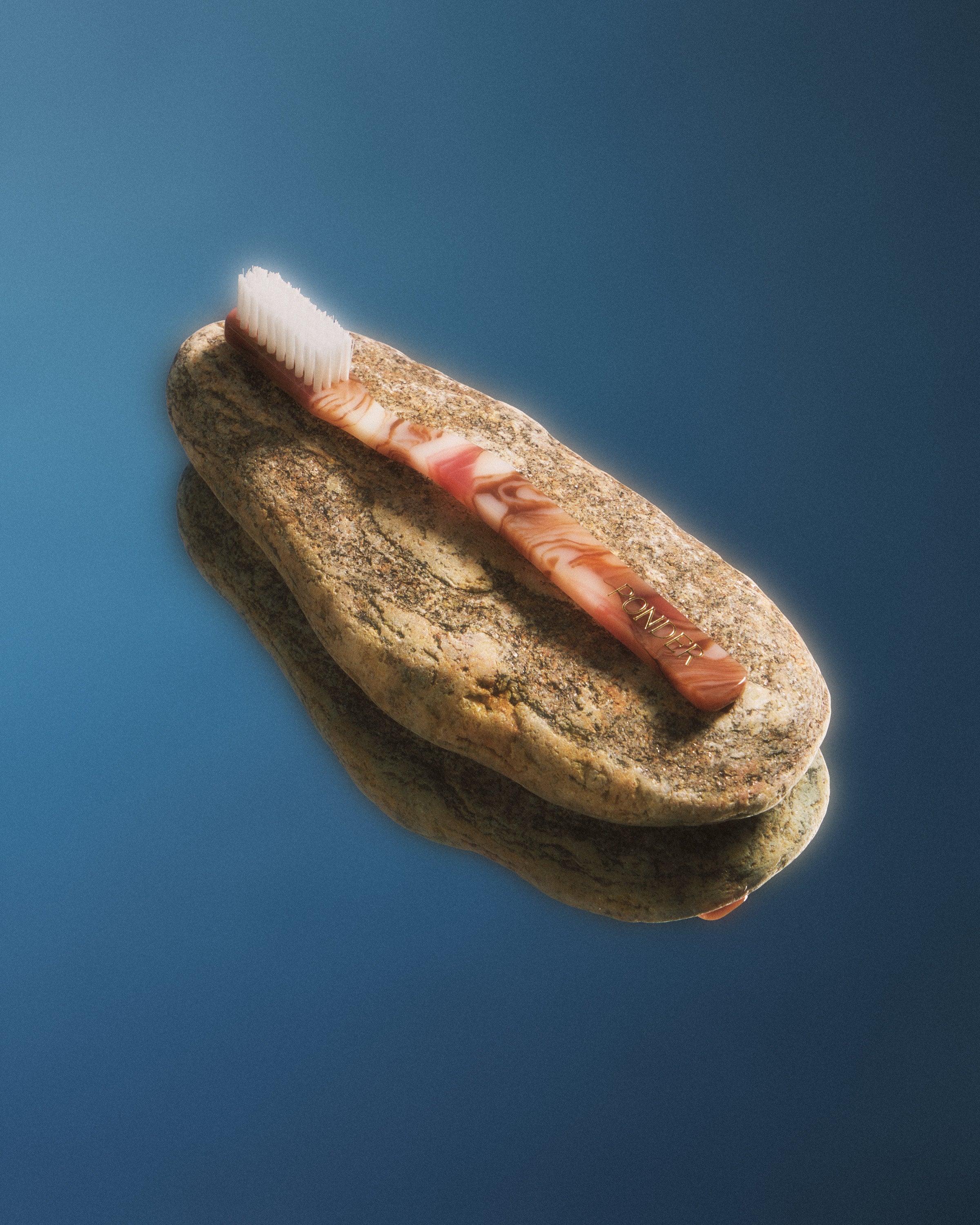 Medium hard nylontannbørste · Rosa